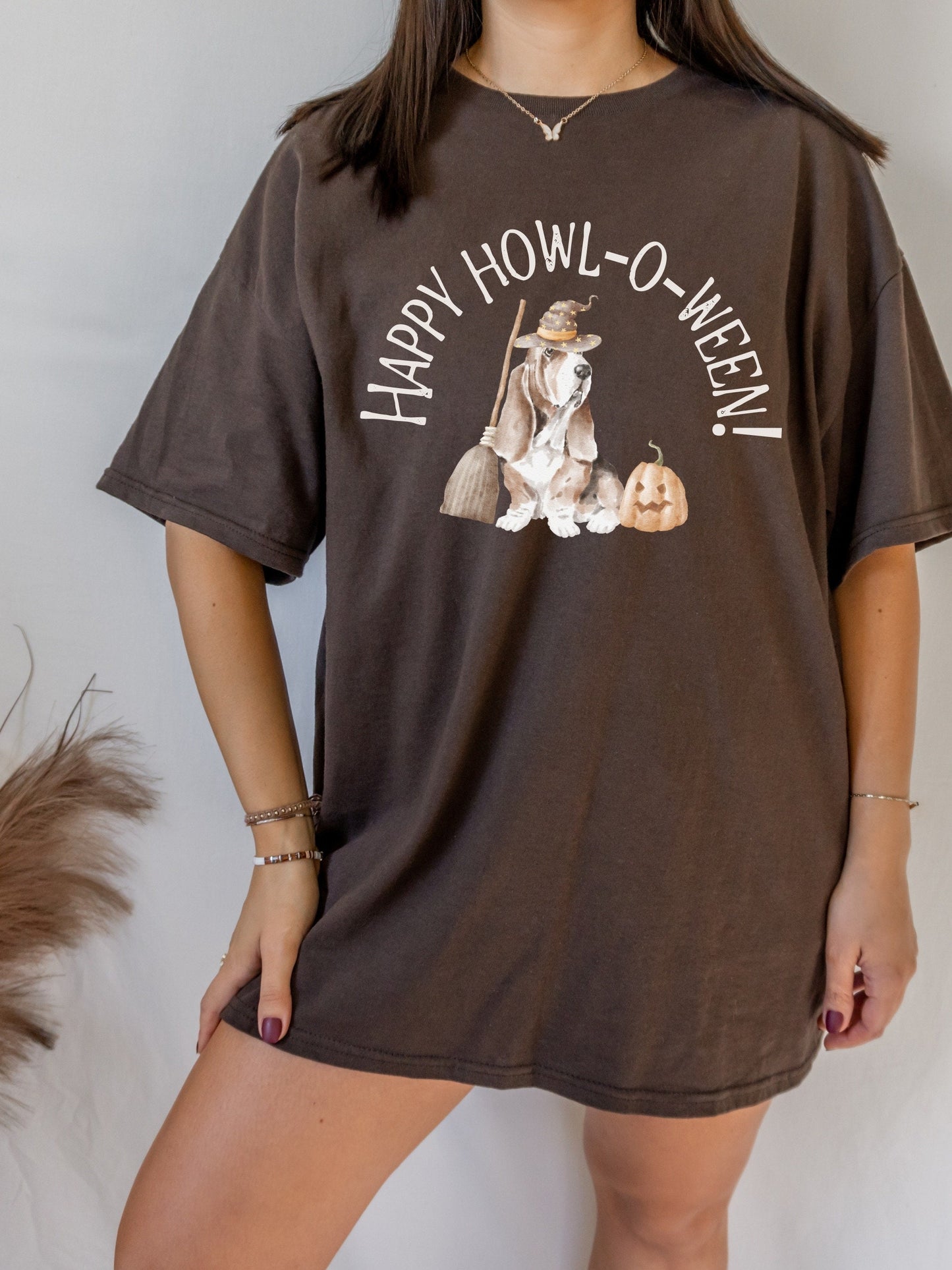 Basset Hound Halloween Dog Lover Tee Shirt Tshirt * Fall Aesthetic Boo Ghost Spooky Witch Pumpkin Trick or Treat Howl-o-ween * Dog Mom Gift