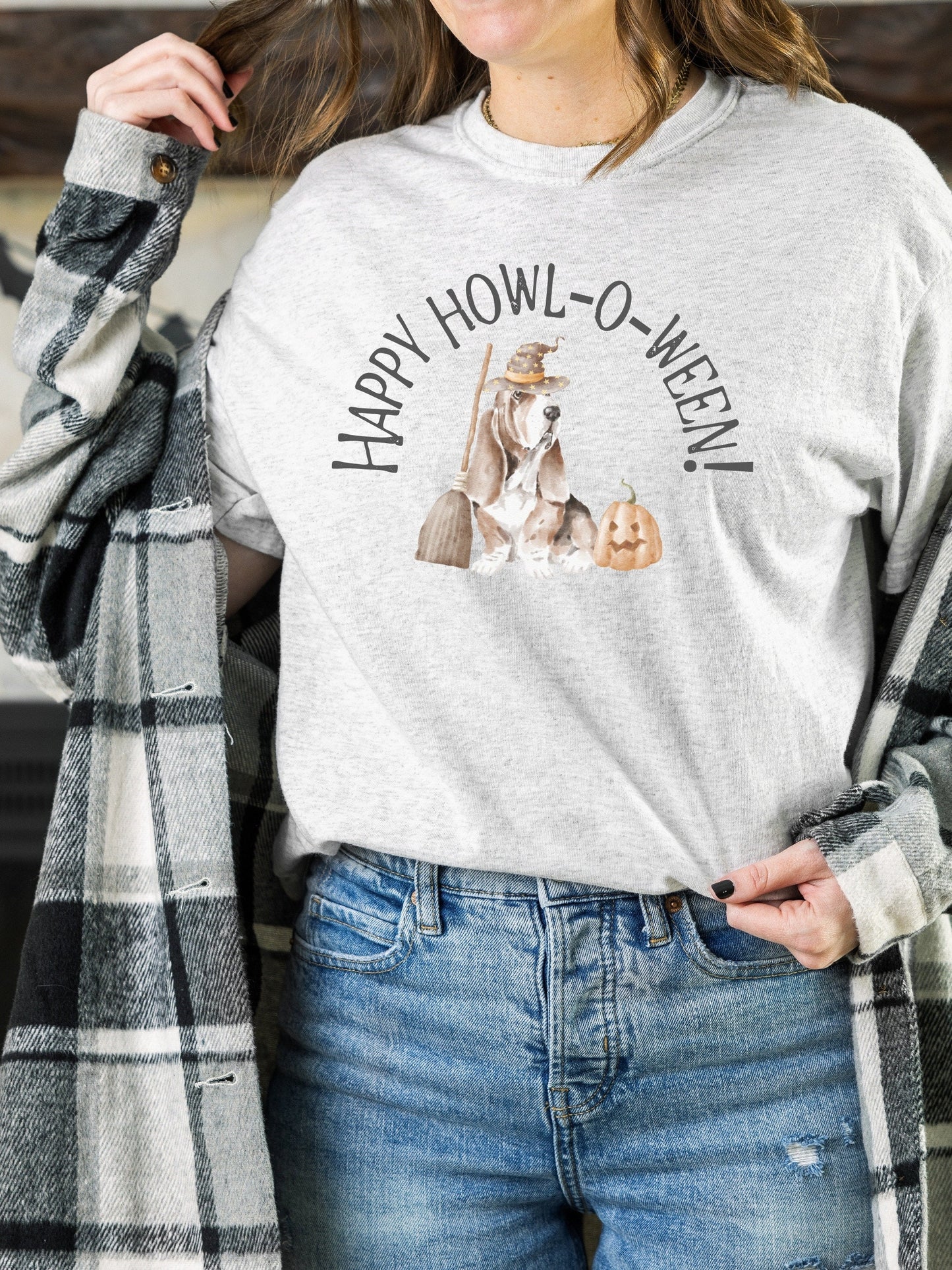 Basset Hound Halloween Dog Lover Tee Shirt Tshirt * Fall Aesthetic Boo Ghost Spooky Witch Pumpkin Trick or Treat Howl-o-ween * Dog Mom Gift