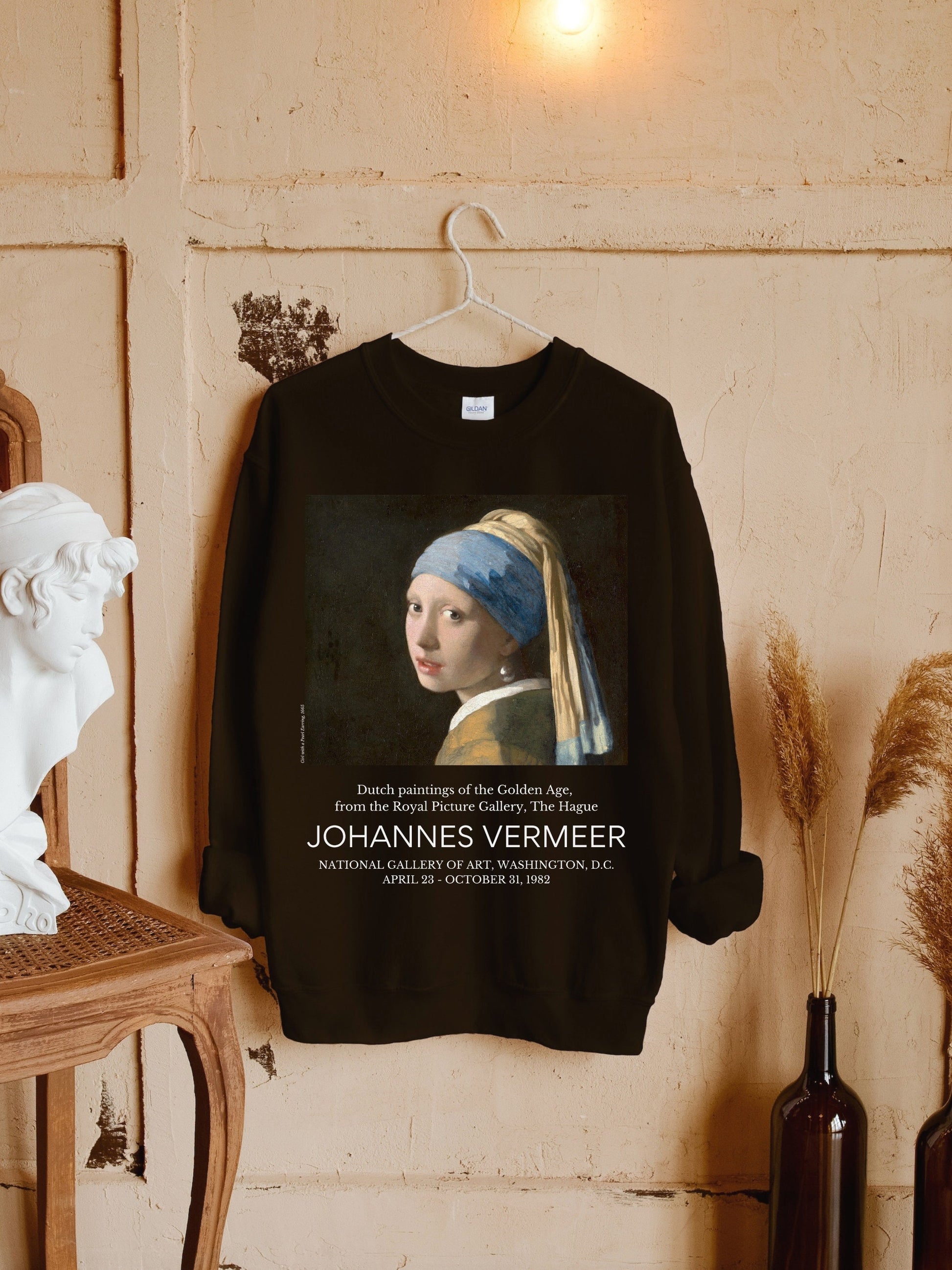 Johannes Vermeer Girl with a Pearl Earring Art History Dark Academia Aesthetic Sweatshirt Museum Exhibit