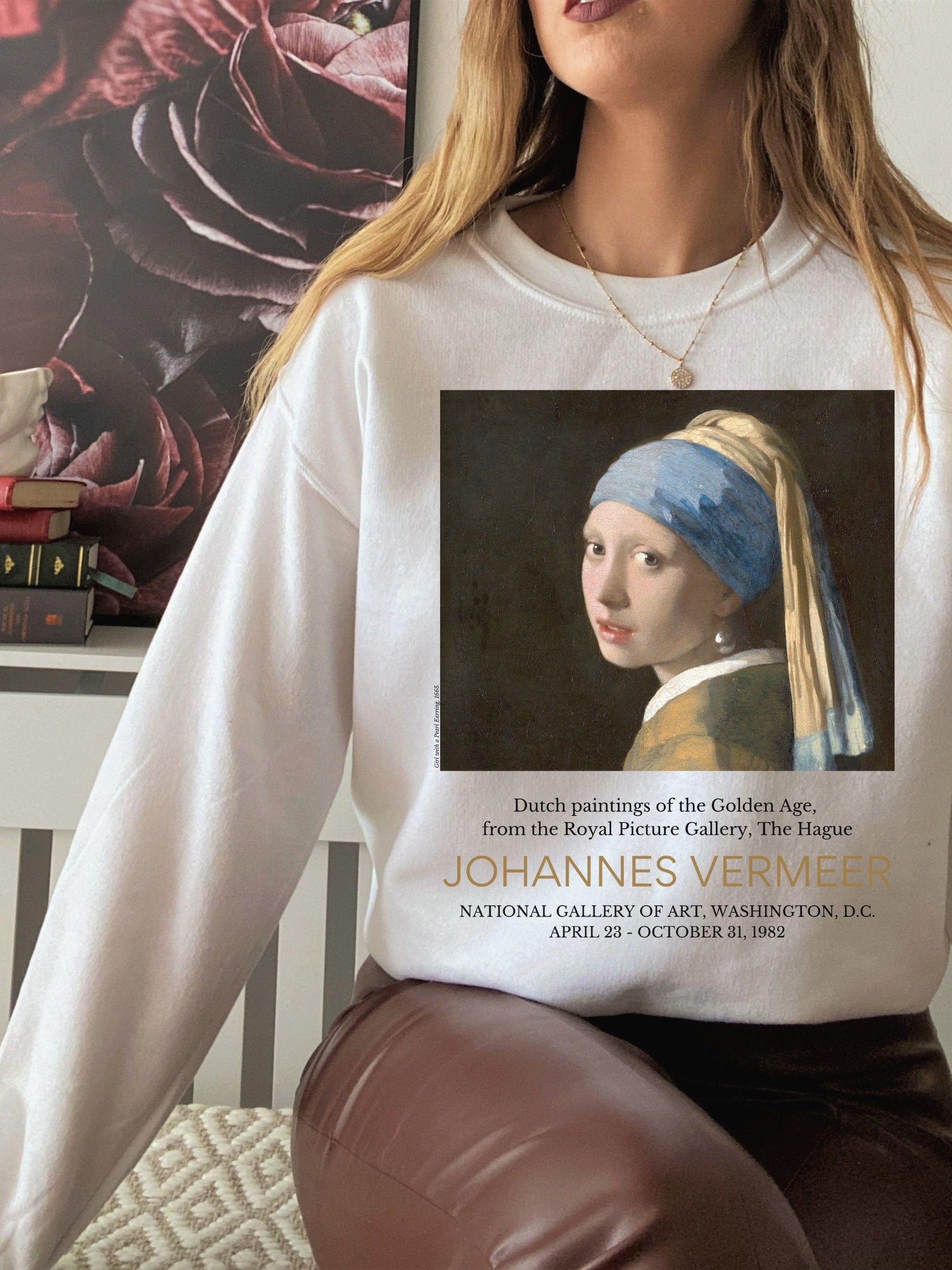 Johannes Vermeer Girl with a Pearl Earring Art History Dark Academia Aesthetic Sweatshirt Museum Exhibit