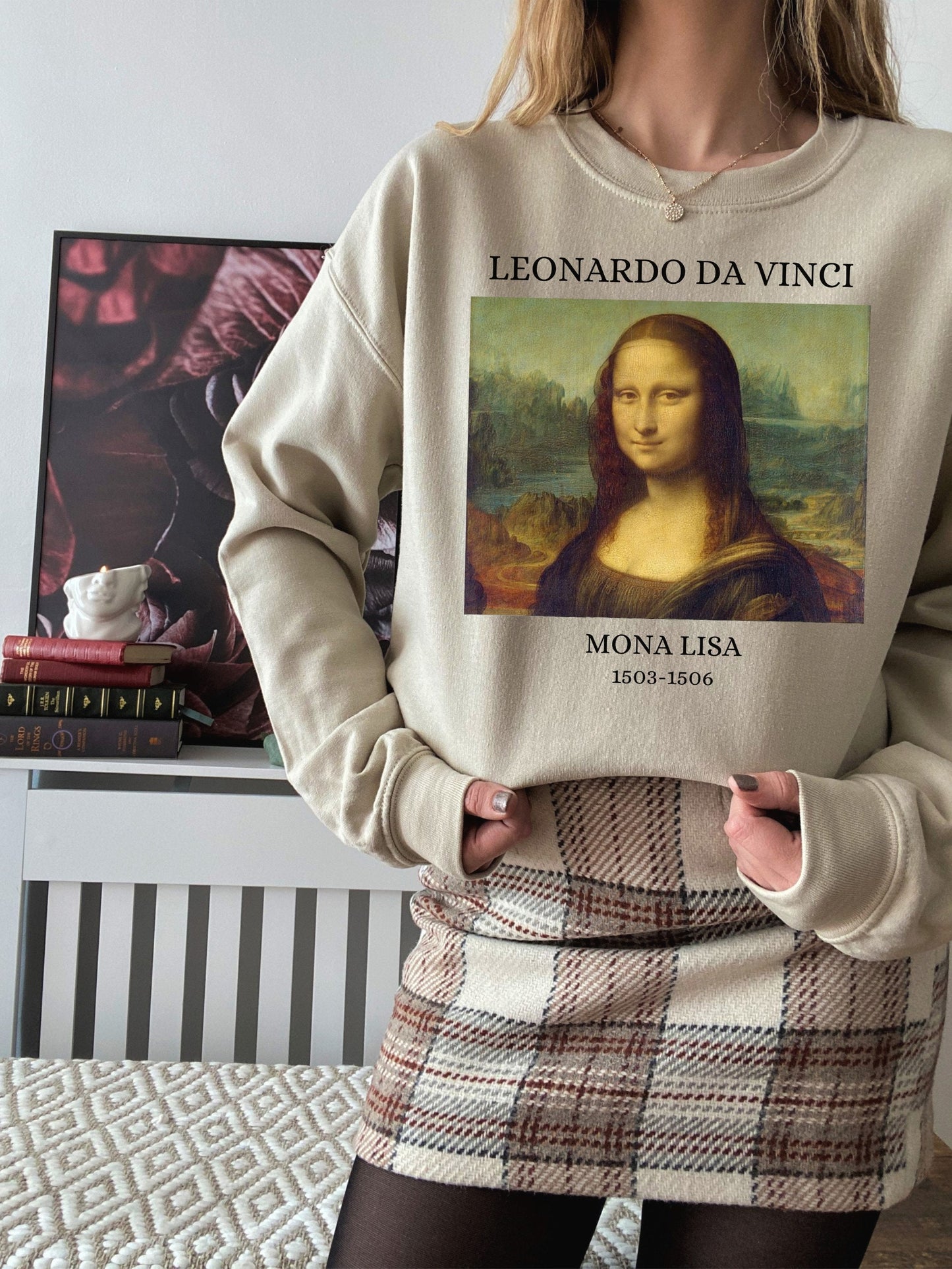 Leonardo Da Vinci Mona Lisa Smile Dark Academia Art History Dead Poets Aesthetic Sweatshirt