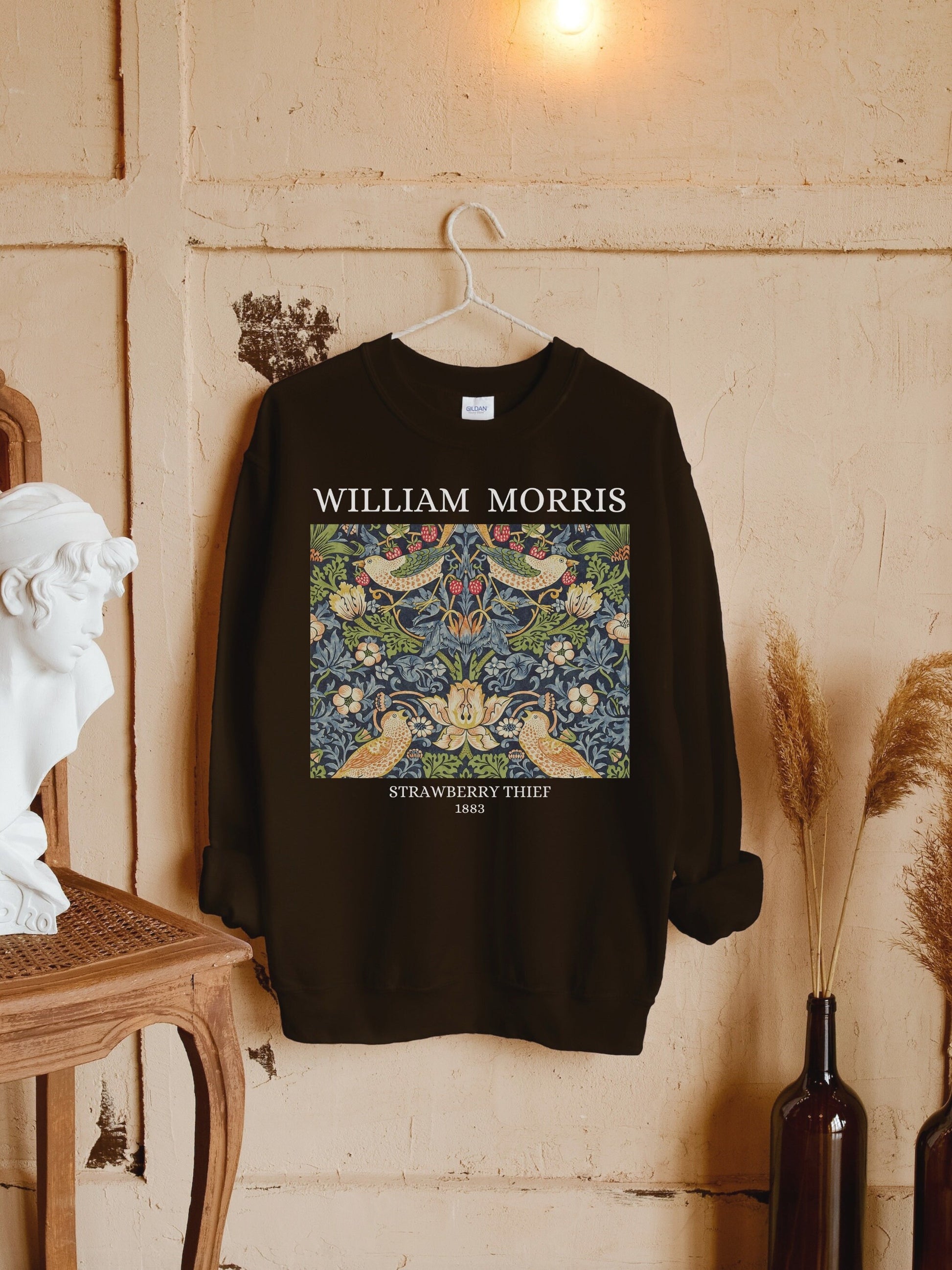 William Morris Strawberry Thief Art History Light Dark Academia Cottagecore Art Nouveau Aesthetic Sweatshirt