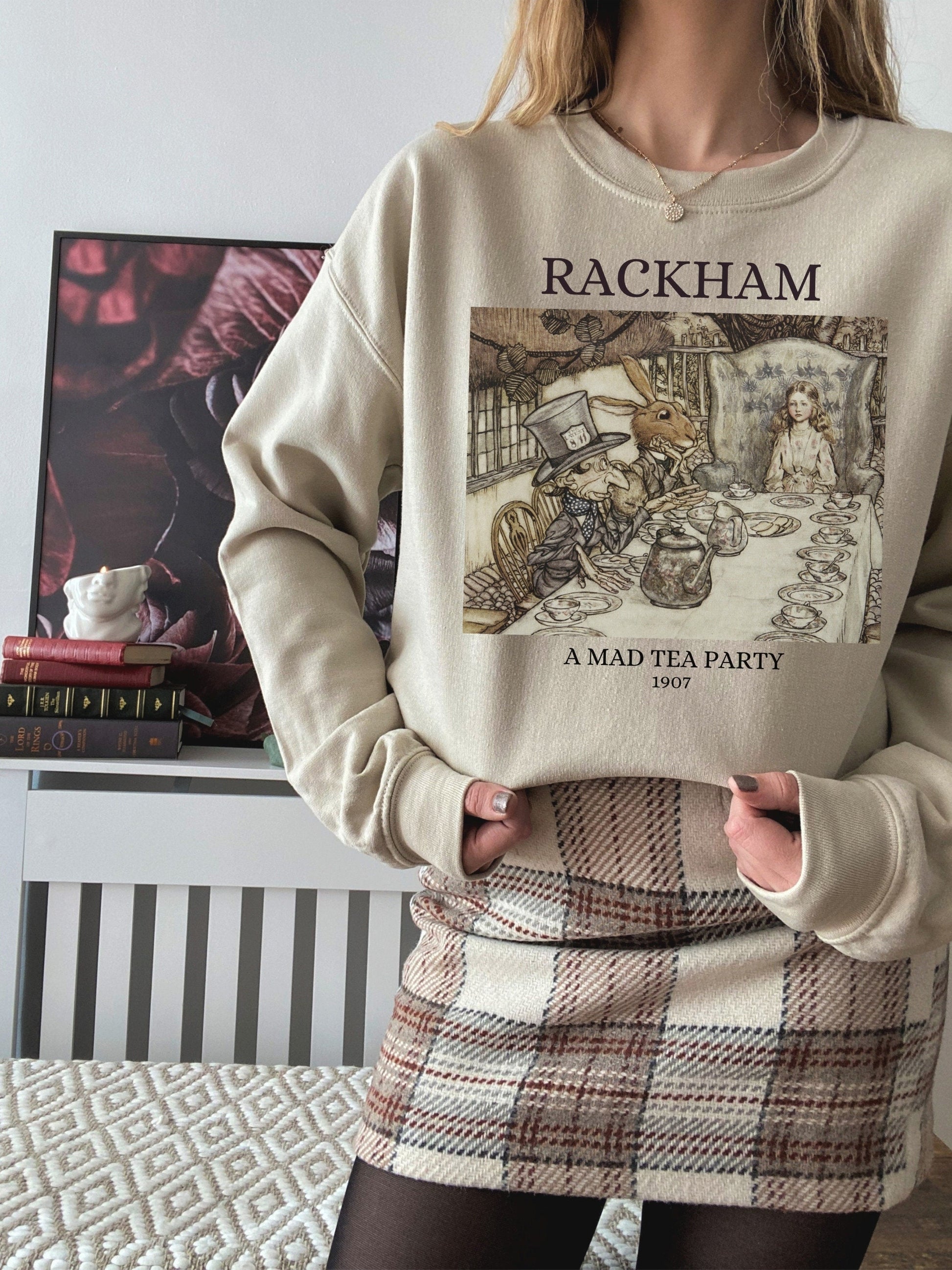 Arthur Rackham Alice in Wonderland Tea Party Mad Hatter Illustration Light Dark Academia Art History Sweatshirt Aesthetic Cottagecore