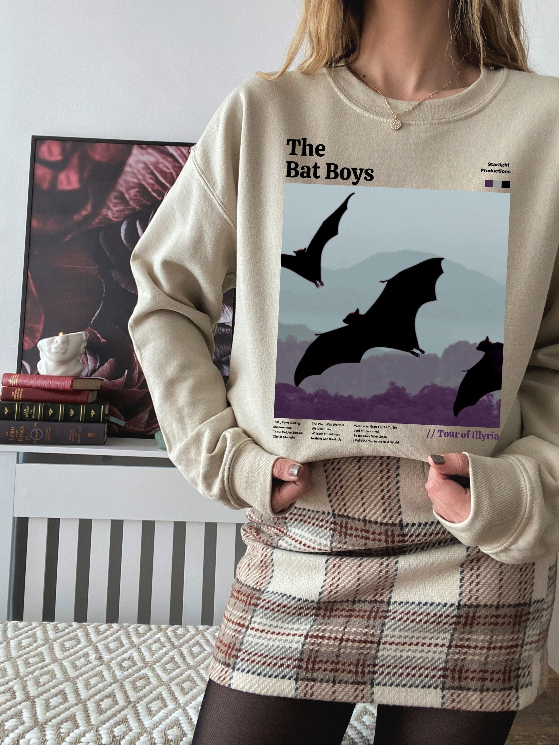 ACOTAR Bat Boys of Illyria Vintage Band Merch Sweatshirt * SJM Feyre Rhysand Cassian Azriel * Bookish Book Lover Gift * Literature Shirt