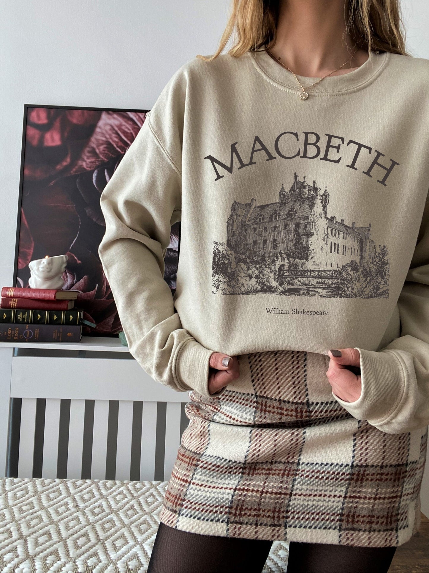 Shakespeare Macbeth Castle Bookish Sweatshirt * Literature Literary Shirt * Book Lover Bookworm Christmas Gift * Poet Light Dark Academia