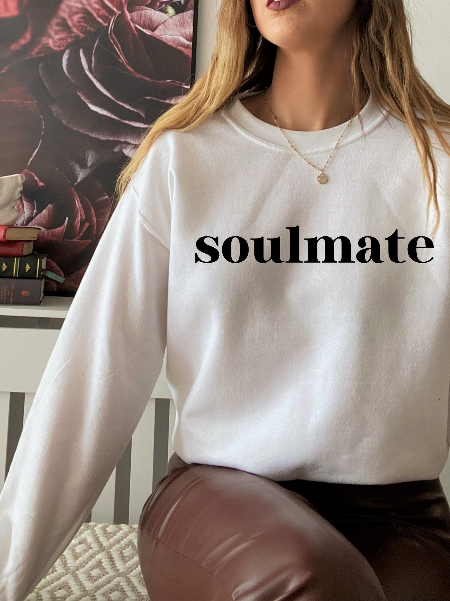 Soulmate Sweatshirt * Valentine's Day Coquette Couples Sweatshirt Romantic Gift for Her * Anniversary Birthday Gift * Minimalist Oversized