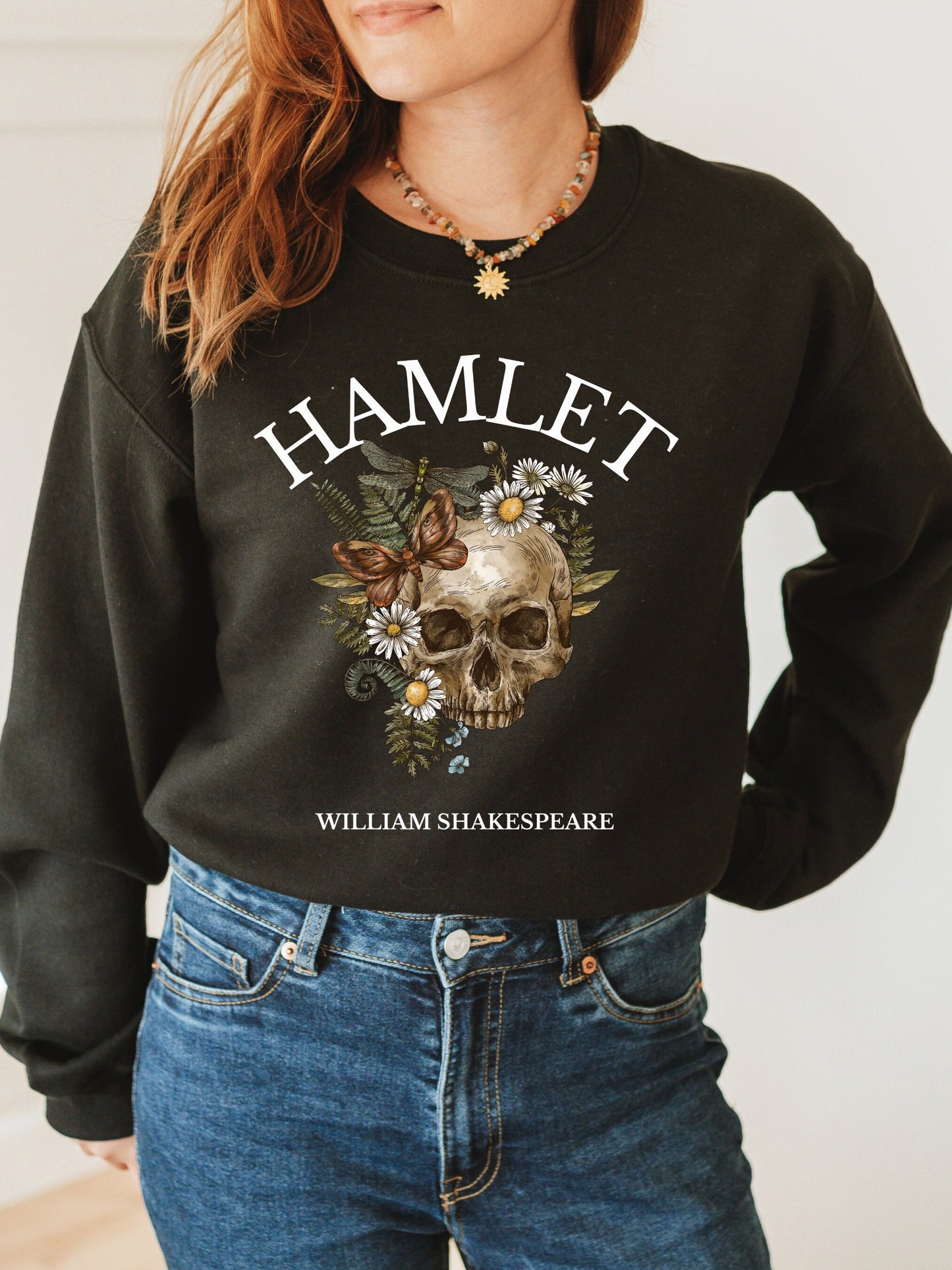 Shakespeare Hamlet Sweatshirt * Literature Literary Bookish Merch * Bookworm Christmas Gift * Poet Light Dark Academia * Book Cover Shirt