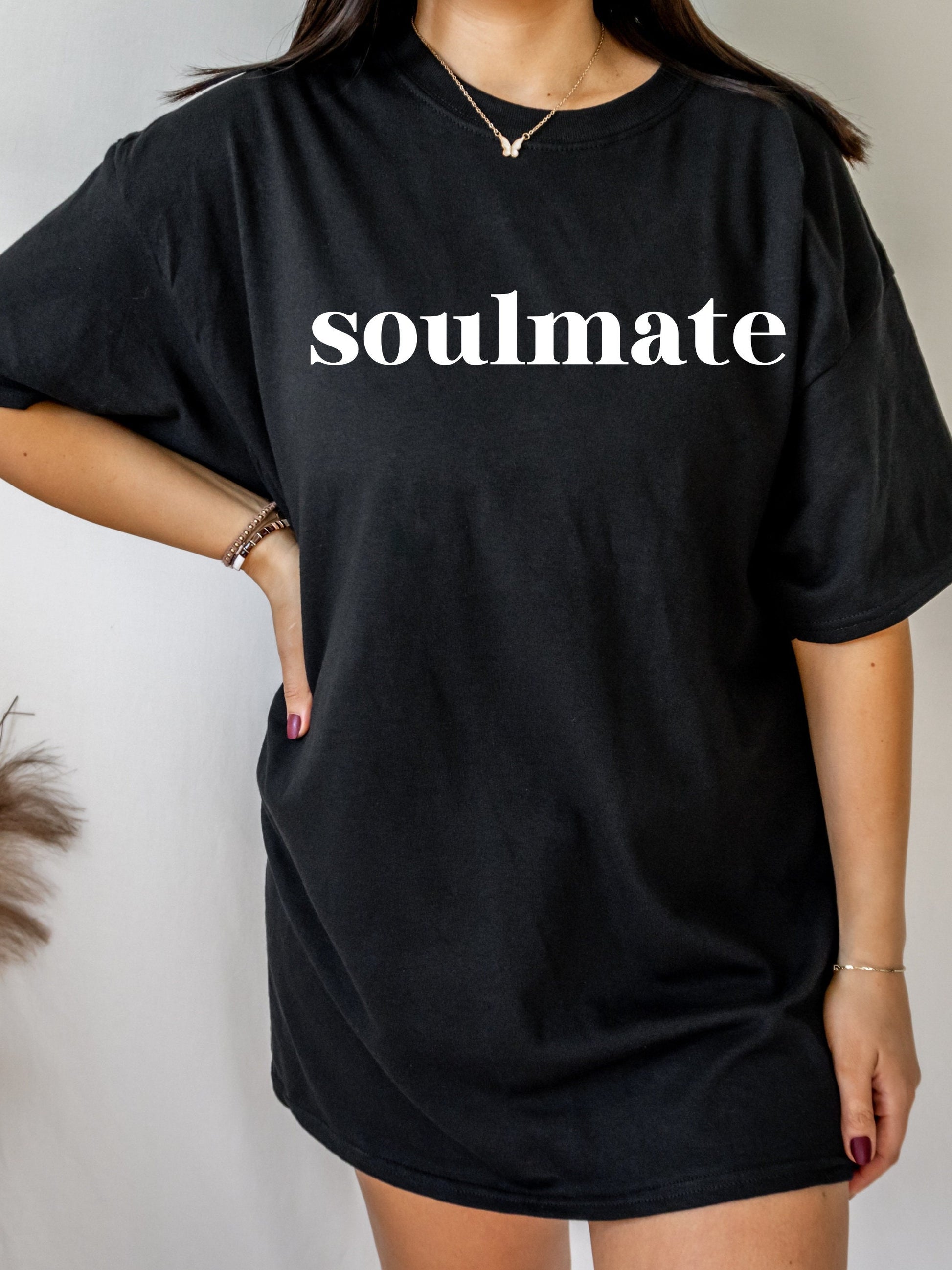 Soulmate Tee Shirt Tshirt * Valentine's Day Coquette Couples Sweatshirt Romantic Gift for Her * Anniversary Birthday Gift * Minimalist