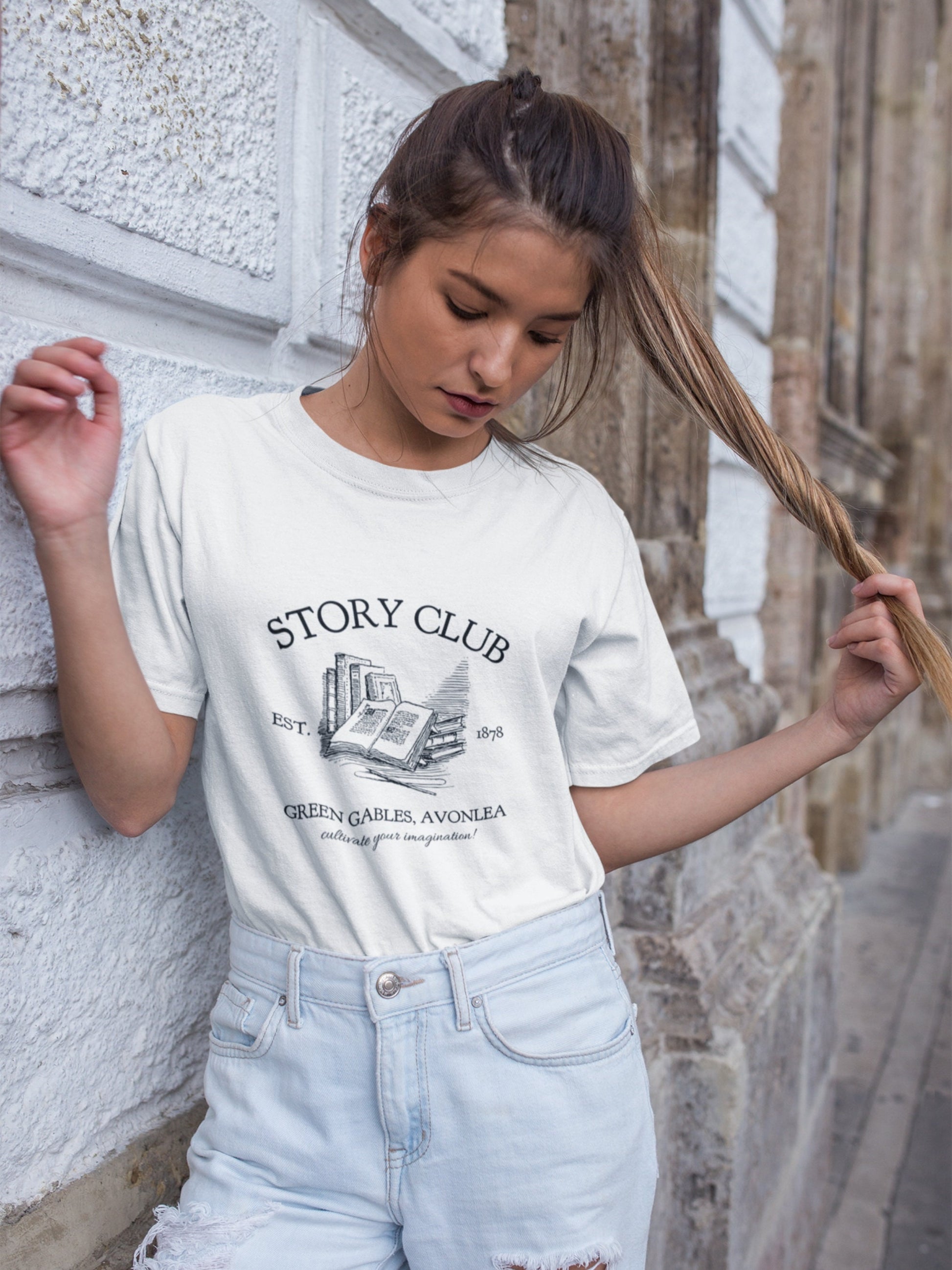 Anne of Green Gables Story Book club Tee Shirt Tshirt * Cottagecore Anne with an E * LM Montgomery * Book Fandom Merch Classic Literature
