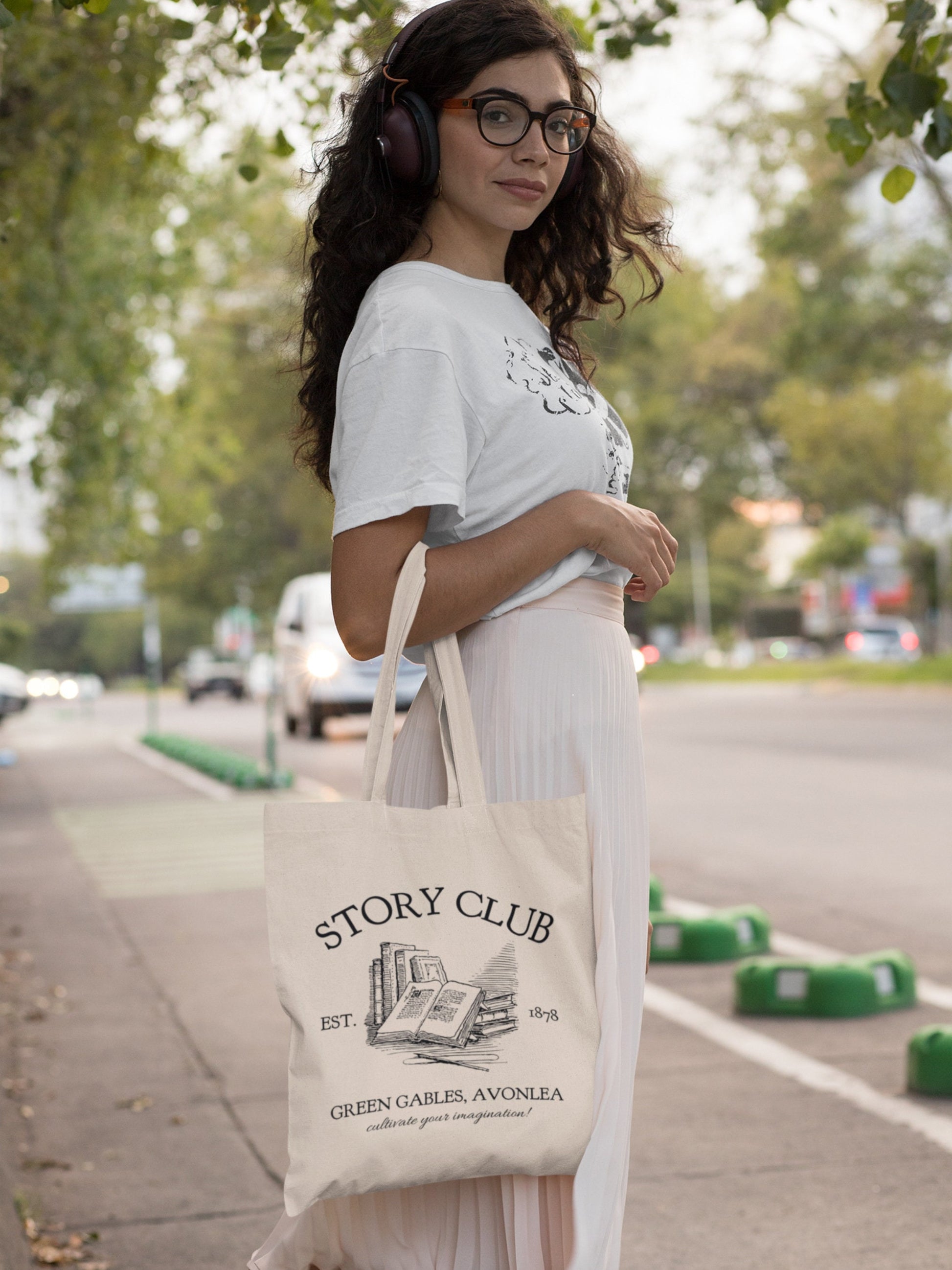 Anne of Green Gables Story Book Club Tote College Book Bag * Cottagecore Anne with an E LM Montgomery * Book Fandom Merch Classic Literature