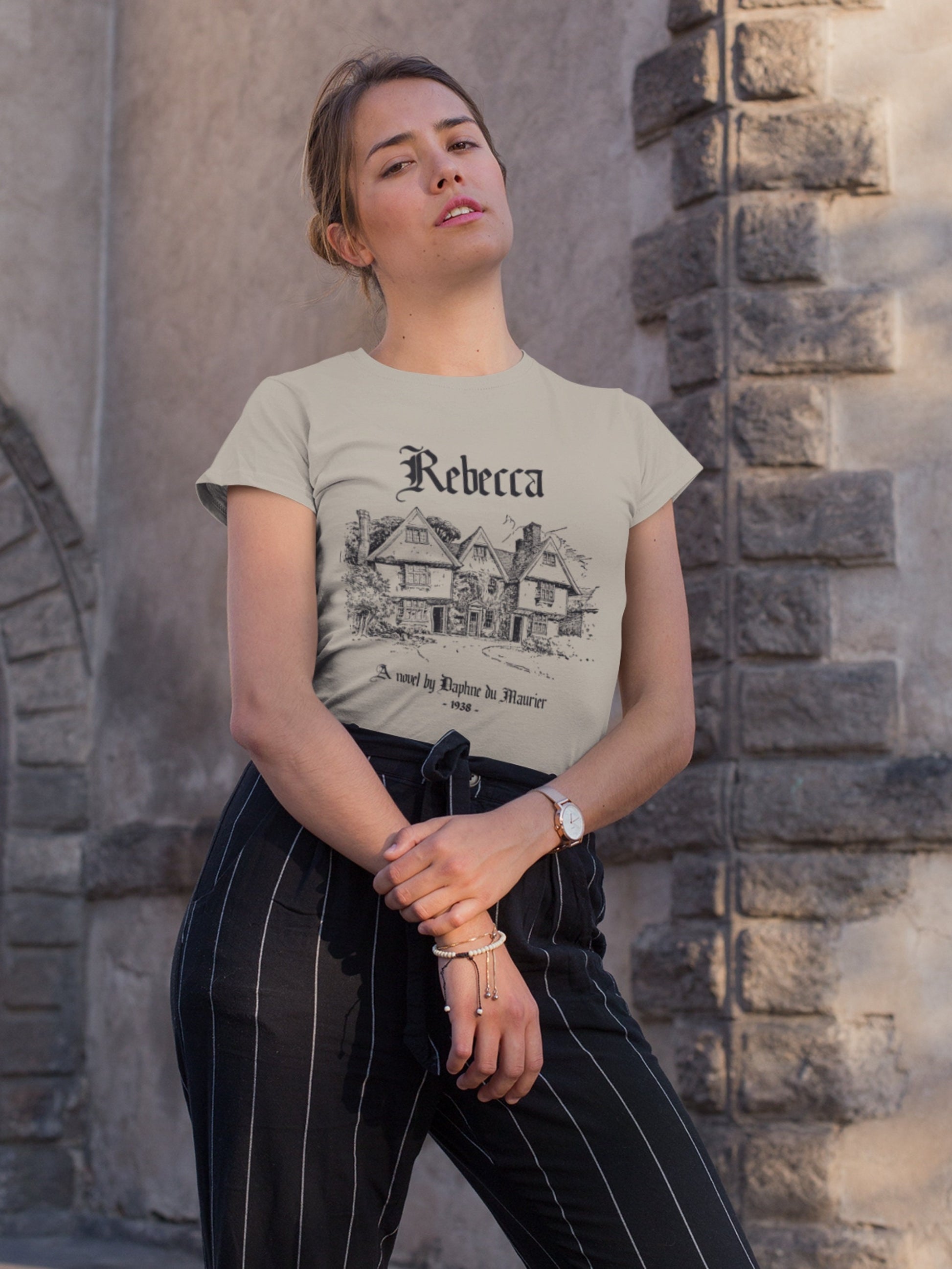 Rebecca Daphne du Maurier Manderley Tshirt Tee Shirt * Gothic Bookish Book Lover Shirt Gift for Readers * Light Dark Academia