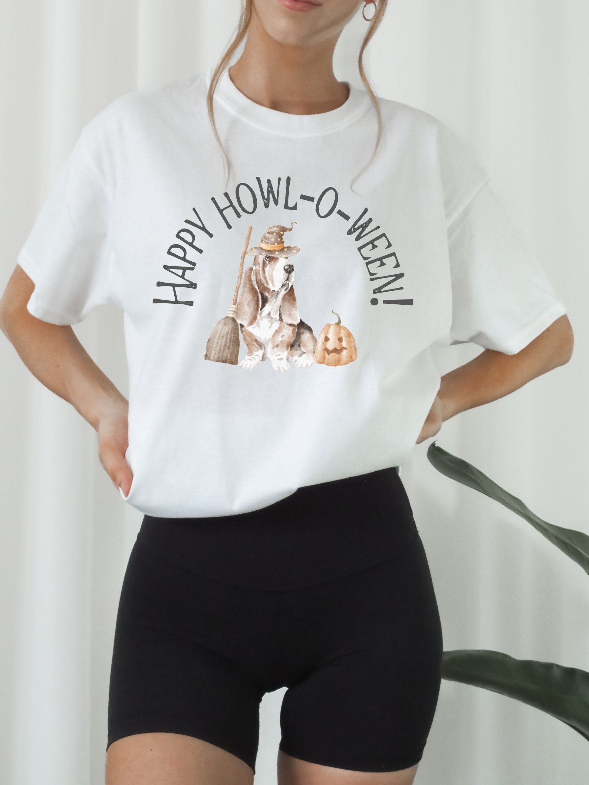 Basset Hound Halloween Dog Lover Tee Shirt Tshirt * Fall Aesthetic Boo Ghost Spooky Witch Pumpkin Trick or Treat Howl-o-ween * Dog Mom Gift
