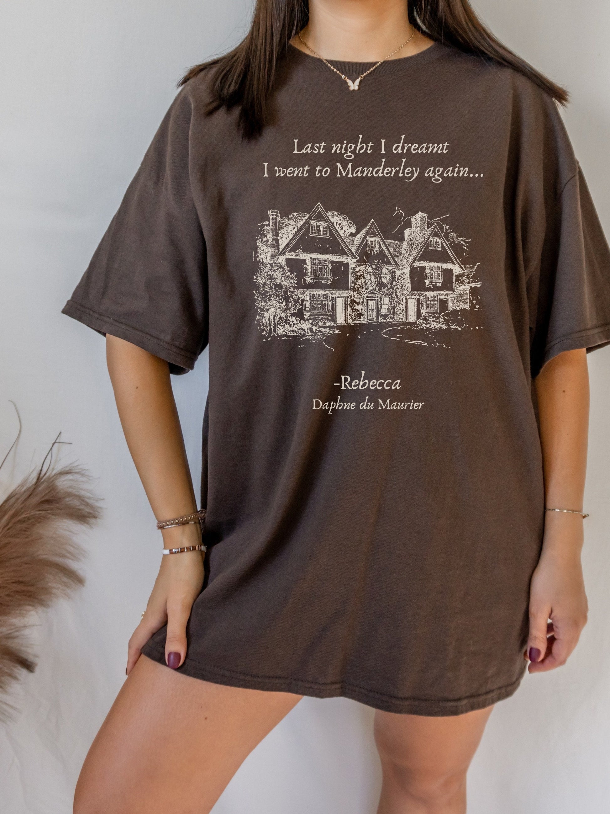 Rebecca Daphne du Maurier Manderley Tshirt Tee Shirt * Gothic Romance Bookish Book Lover Shirt Gift for Readers * Light Dark Academia