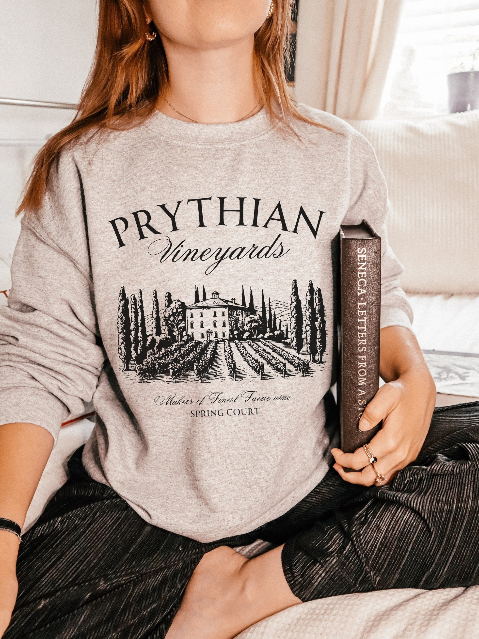 ACOTAR ACOSF Faire Wine Prythian Vineyards Winery Sweatshirt * Feyre Rhysand Tamlin Nesta SJM Merch Book Fandom * Booktok Reader Book Lover