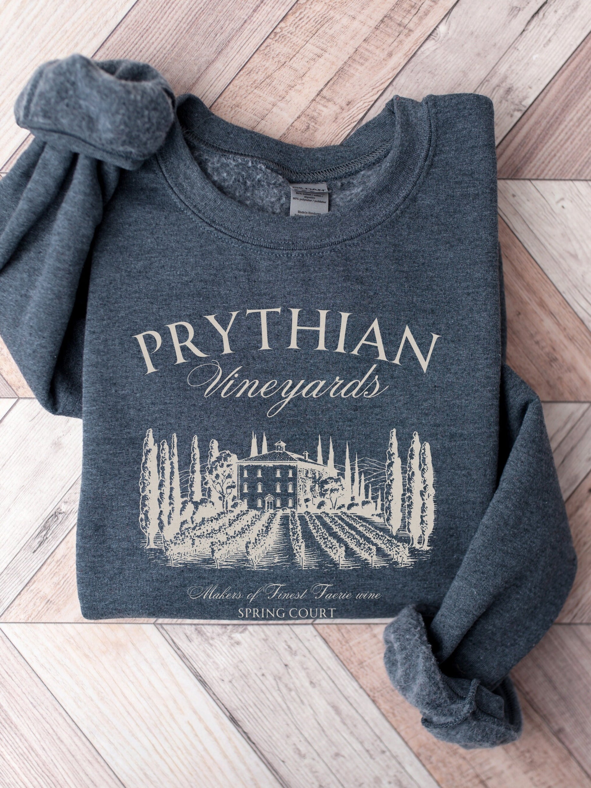 ACOTAR ACOSF Faire Wine Prythian Vineyards Winery Sweatshirt * Feyre Rhysand Tamlin Nesta SJM Merch Book Fandom * Booktok Reader Book Lover