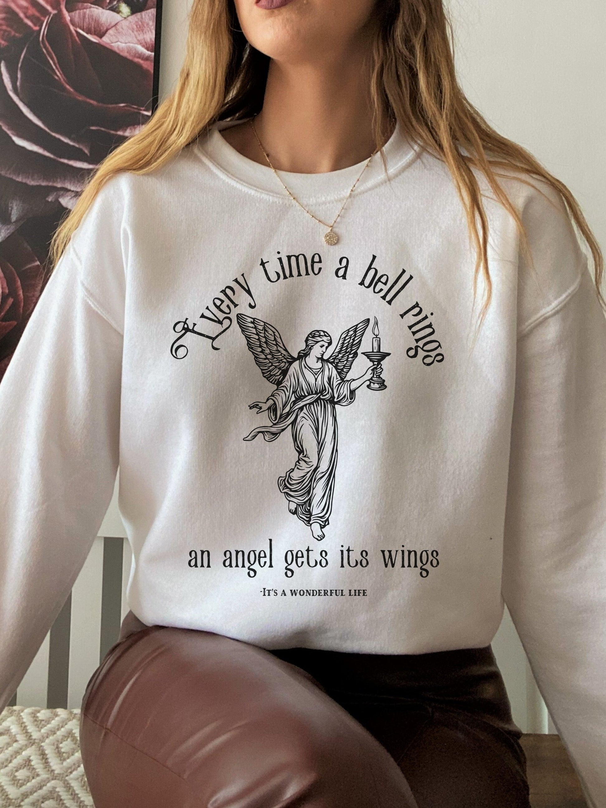 It's a Wonderful Life sweatshirt * Every time a bell rings an angel gets its wings * Cosy Christmas Movie Tee George Bedford Falls Clarence