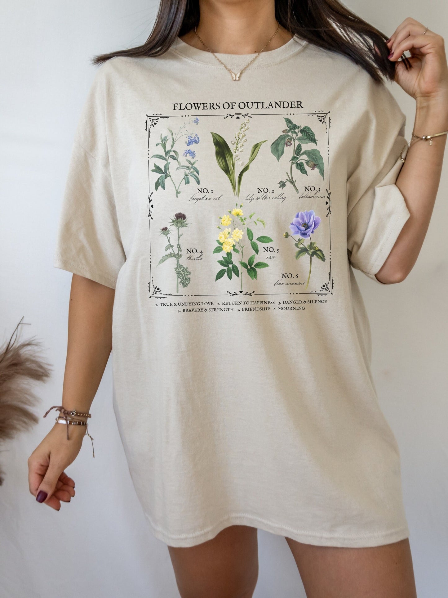 Bookish Flower Chart Tshirt * Outlander Claire Jamie Fraser Sassenach Language of Flowers Herbology Floral tee * Bookworm Gift Dark Academia