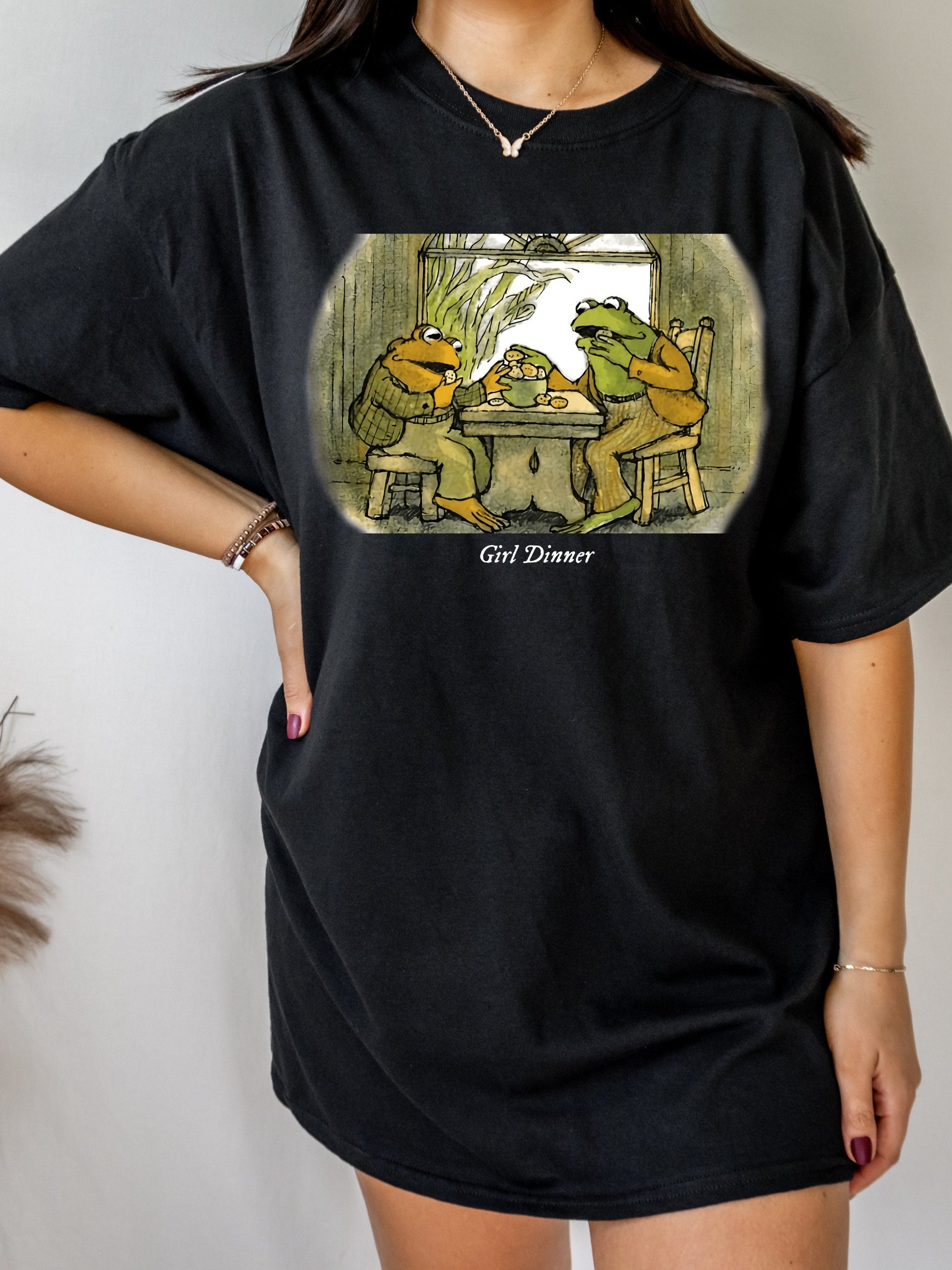 Vintage Frog And Toad Are Friends Girl Dinner Tshirt tee shirt * Classic Book Cover * The Lovers Sat and did Nothing We must stop eating