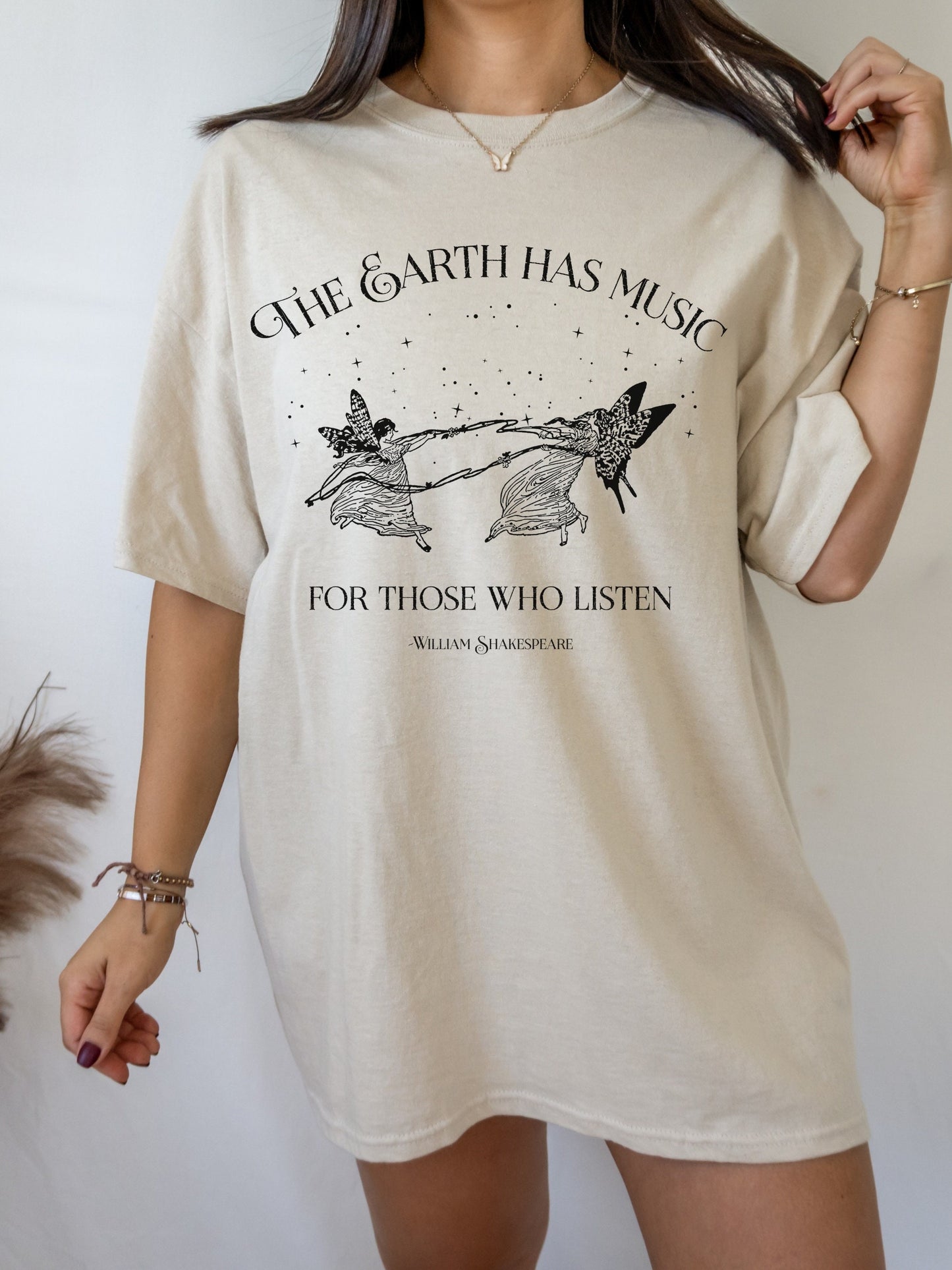 Shakespeare The Earth Has Music Quote Tee Shirt Tshirt * Fairycore Goblincore * Bookish Bookworm Gift * Poet Literature Shirt Dark Academia