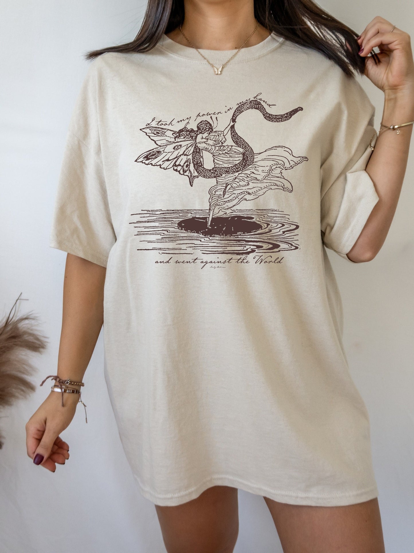 I took my power in my hand * Emily Dickinson T-shirt