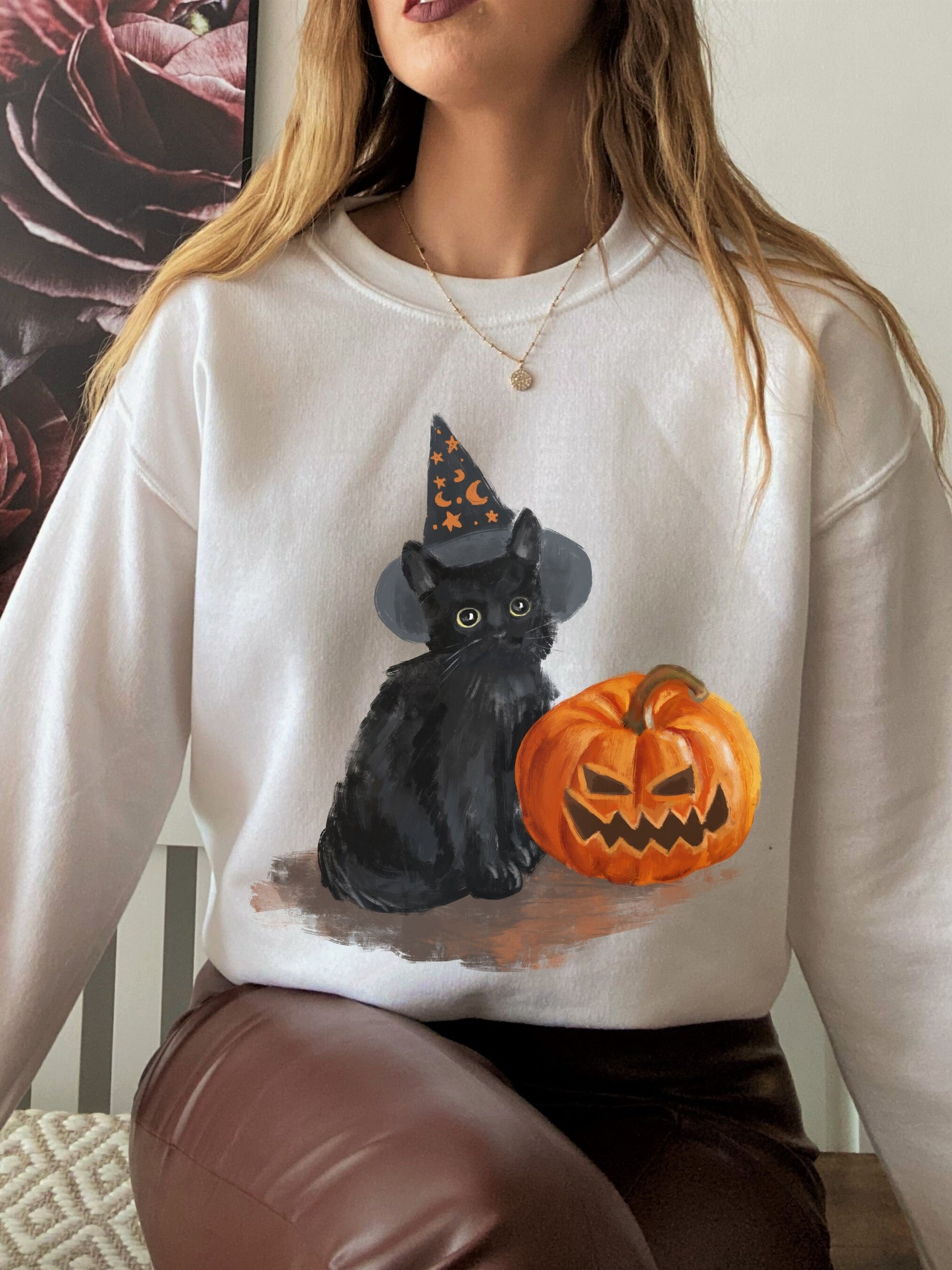 Halloween black cat vintage inspired sweatshirt trendy viral 90s retro pumpkin witchy aesthetic crewneck spooky hocus pocus salem girls trip