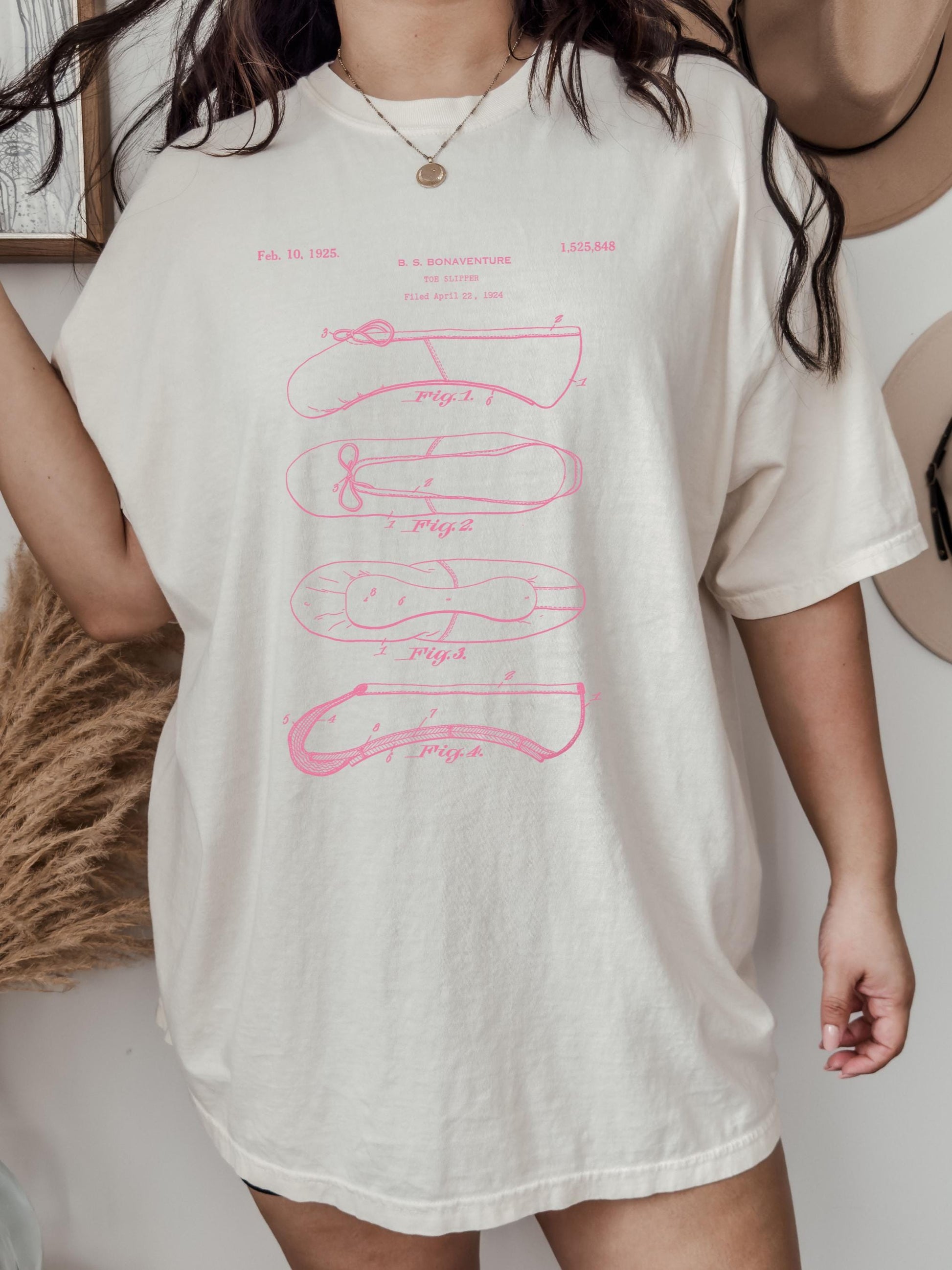 Ballet Slipper Patent COMFORT COLORS tee * Balletcore Ballerina Pointe Plie Chasse Jete * Dance Teacher Dancer Tshirt Gift * Ballet Pink