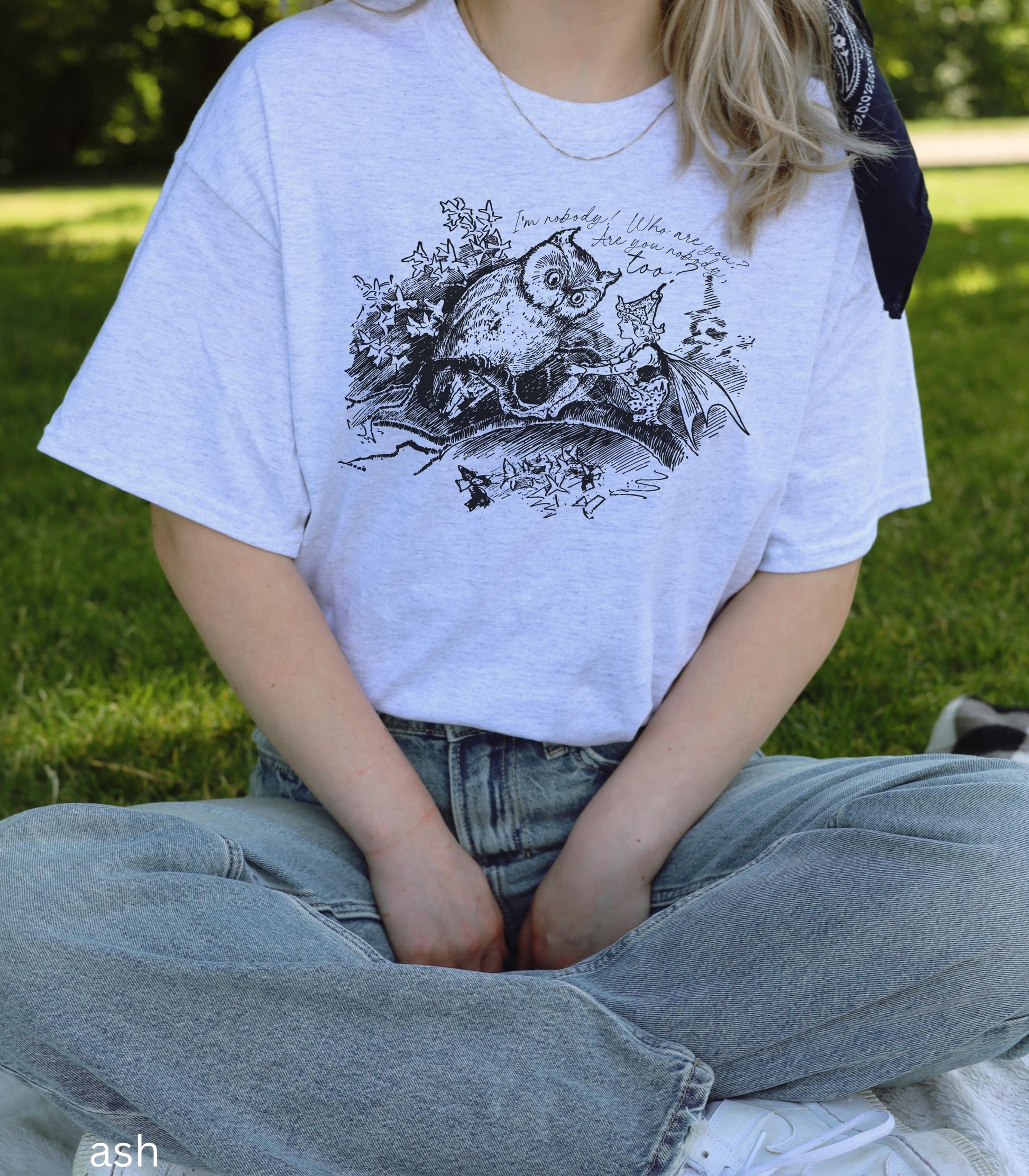 I am nobody, who are you? * Emily Dickinson Quote T-shirt