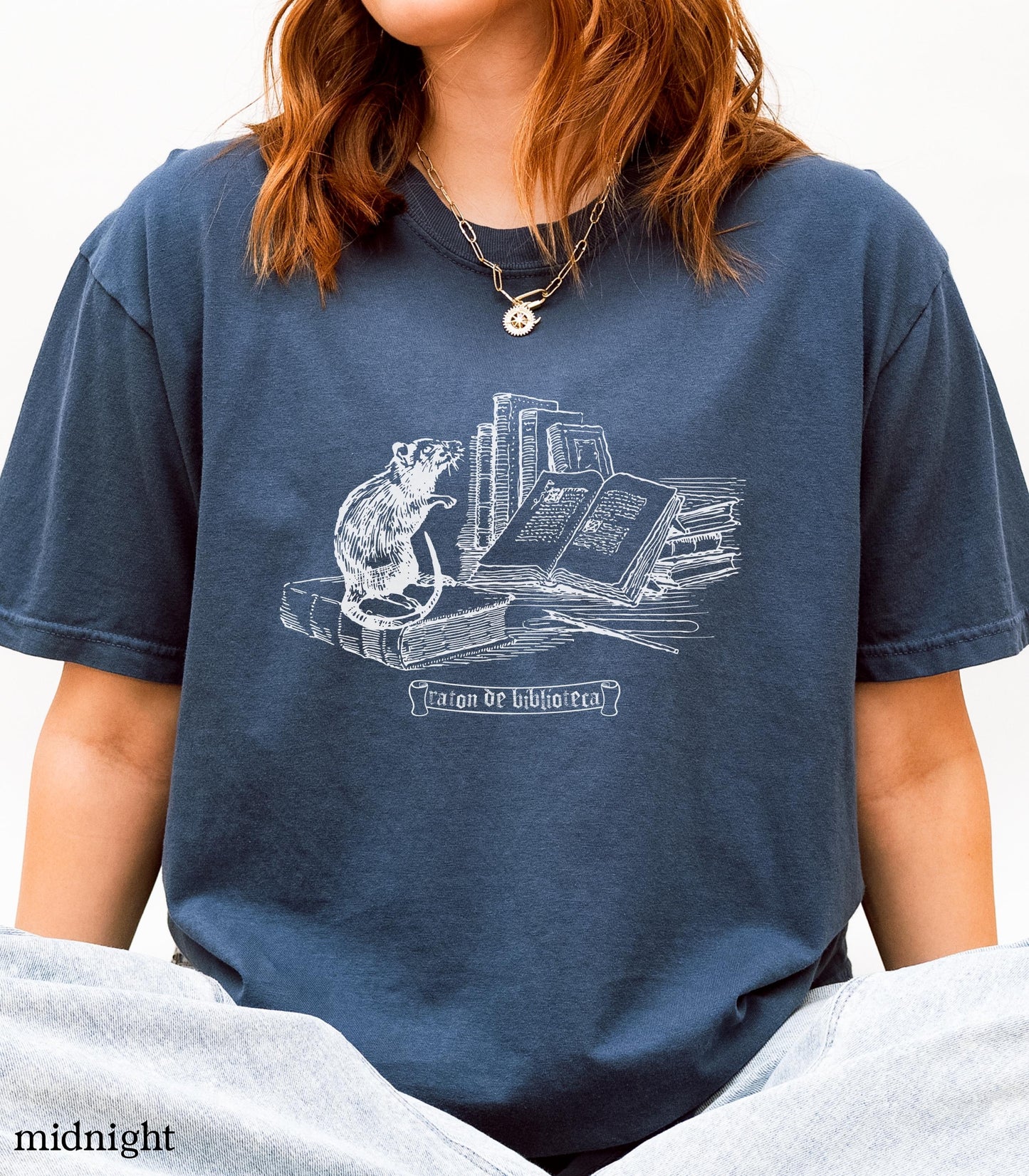 Raton De Biblioteca Medievalcore Library Mouse Bookworm Library Week Comfort Colors Tee Librarian Spanish Teacher Gift Idea Bookish Merch