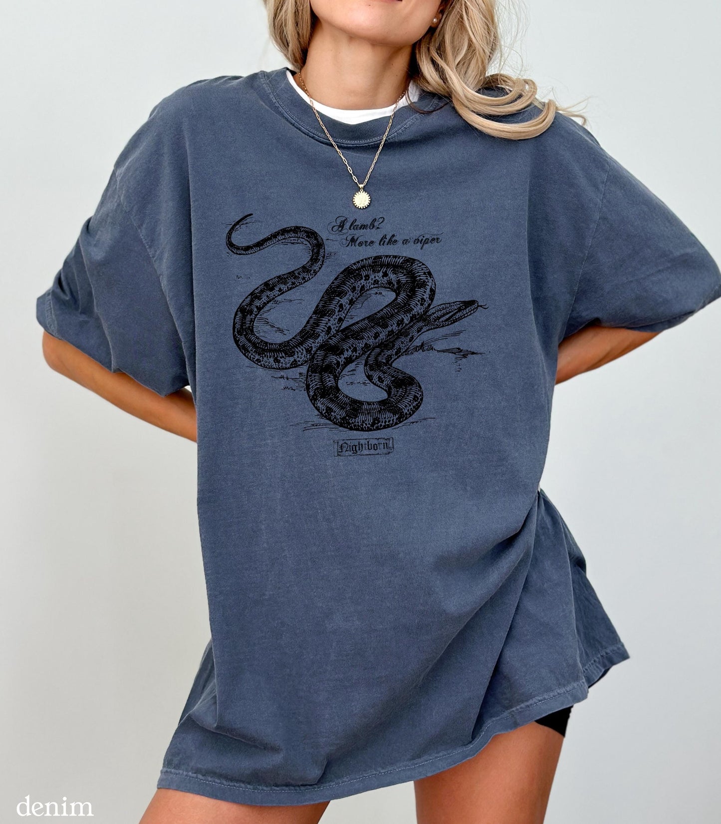 Serpent & The Wings of Night Tee LICENSED Carissa Broadbent Kejari Nightborn Nyaxia Little Serpent Oraya Raihn Romantasy Bookish Merch Gift