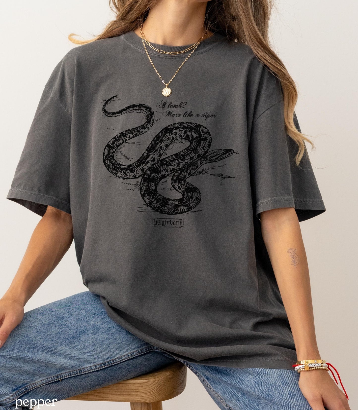 Serpent & The Wings of Night Tee LICENSED Carissa Broadbent Kejari Nightborn Nyaxia Little Serpent Oraya Raihn Romantasy Bookish Merch Gift